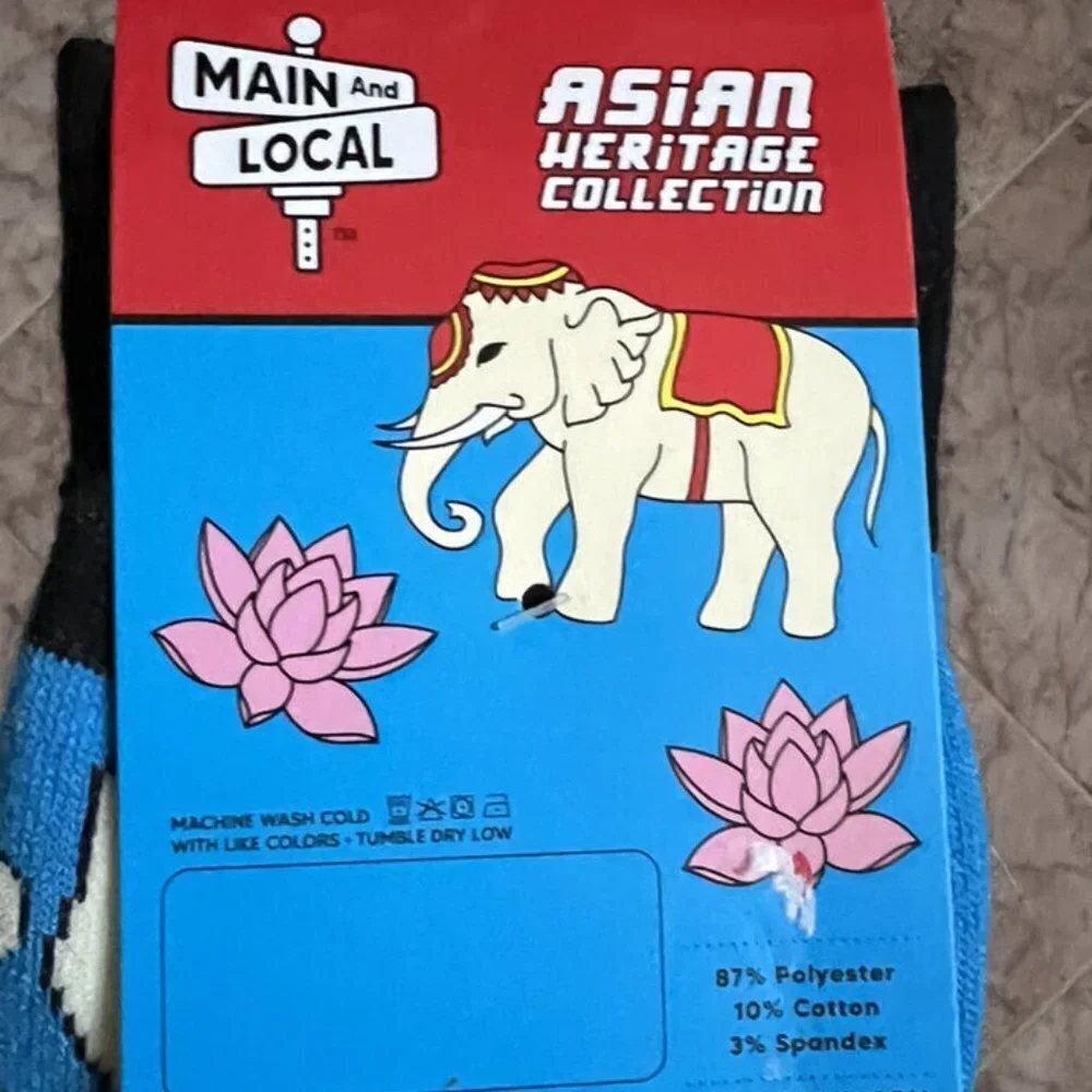 Asian Heritage Collection Thai Elephants Unisex Crew Socks Adult One Size